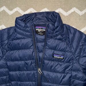 Patagonia Women's down Blue Puffer zip Jacket small